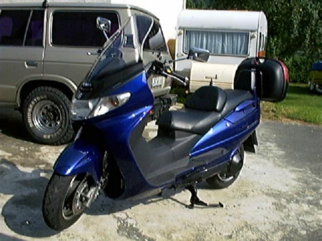 burgman250-01 fw
